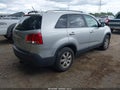 Photo 4 of 11 — 2011 Kia Sorento