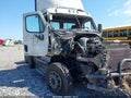Photo 11 of 16 — 2015 Freightliner Cascadia 125