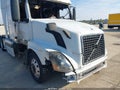 Photo 10 of 12 — 2005 Volvo VN