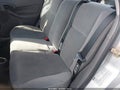 Photo 15 of 17 — 2002 Ford Focus
