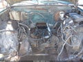 1998 Chevrolet C1500 — photo 10 of 17 | VIN 1GCEC19M7WE134637