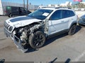 2016 Jeep Cherokee — photo 2 of 16 | VIN 1C4PJMBS4GW102913