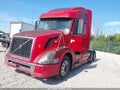 Photo 2 of 17 — 2007 Volvo VN