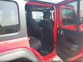 2018 Jeep Wrangler Unlimited — photo 8 of 16 | VIN 1C4HJXDG5JW272770