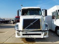 Photo 11 of 19 — 2006 Volvo VN