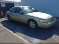2000 Ford Crown Victoria — photo 1 of 10 | VIN 2FAFP73W3YX213686