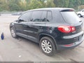 Photo 3 of 11 — 2010 Volkswagen Tiguan