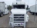 Photo 9 of 14 — 2017 Volvo VNL