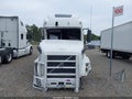 2017 Volvo VNL — photo 11 of 14 | VIN 4V4NC9EJ6HN975804