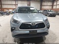 Photo 12 of 18 — 2022 Toyota Highlander