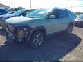 Photo 2 of 17 — 2025 Chevrolet Equinox