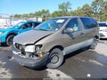Photo 2 of 17 — 1999 Toyota Sienna