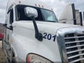 Photo 1 of 18 — 2016 Freightliner Cascadia 125