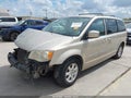 2013 Chrysler Town & Country — photo 2 of 19 | VIN 2C4RC1BG7DR519430