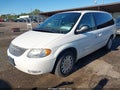 Photo 2 of 11 — 2001 Chrysler Town & Country