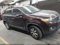 Photo 13 of 16 — 2012 Kia Sorento