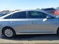 2016 Hyundai Sonata Hybrid — photo 13 of 16 | VIN KMHE24L12GA011576