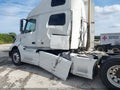 Photo 20 of 22 — 2019 Volvo VNL