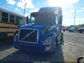 Photo 2 of 14 — 2017 Volvo VNL