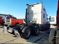 2016 Kenworth Construction — photo 4 of 21 | VIN 1XKYDP9X0GJ122222