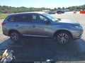 Photo 13 of 18 — 2018 Mitsubishi Outlander
