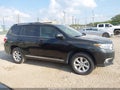 Photo 13 of 17 — 2013 Toyota Highlander