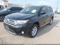 Photo 2 of 17 — 2013 Toyota Highlander