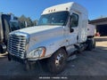 Photo 2 of 12 — 2018 Freightliner Cascadia 125