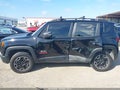 Photo 14 of 16 — 2016 Jeep Renegade