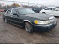 2002 Lincoln Town Car — photo 1 of 13 | VIN 1LNHM82W92Y657970