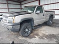 2005 Chevrolet Silverado 1500 — photo 2 of 11 | VIN 1GCEK14V95Z271105