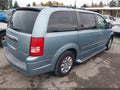 2009 Chrysler Town & Country — photo 4 of 12 | VIN 2A8HR44E19R631129