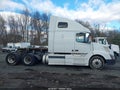 2004 Volvo VN — photo 14 of 16 | VIN 4V4NC9TGX4N364983