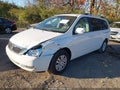2012 Kia Sedona — photo 2 of 12 | VIN KNDMG4C71C6483173