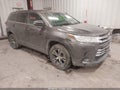 Photo 1 of 16 — 2019 Toyota Highlander