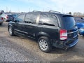 2016 Chrysler Town & Country — photo 3 of 16 | VIN 2C4RC1BG0GR237974