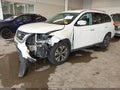 2019 Nissan Pathfinder — photo 2 of 17 | VIN 5N1DR2MMXKC590723