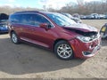 2017 Chrysler Pacifica — photo 1 of 17 | VIN 2C4RC1BG3HR510259
