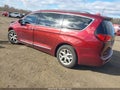 2017 Chrysler Pacifica — photo 3 of 17 | VIN 2C4RC1BG3HR510259