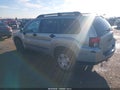 2006 Mitsubishi Endeavor — photo 3 of 11 | VIN 4A4MM21S06E052069