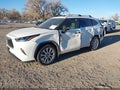 Photo 2 of 16 — 2021 Toyota Highlander