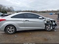 Photo 13 of 16 — 2013 Hyundai Elantra