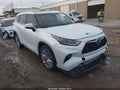 Photo 1 of 18 — 2023 Toyota Highlander