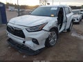 Photo 2 of 18 — 2023 Toyota Highlander