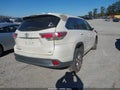 Photo 4 of 16 — 2015 Toyota Highlander
