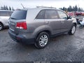 2011 Kia Sorento — photo 4 of 18 | VIN 5XYKT4A29BG050299