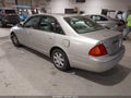 Photo 3 of 11 — 2002 Toyota Avalon