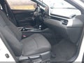 Photo 5 of 17 — 2019 Toyota C-HR