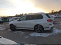 Photo 14 of 16 — 2022 BMW X7