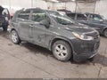 Photo 1 of 17 — 2017 Chevrolet Trax